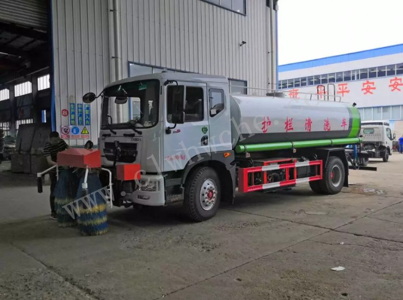 東風(fēng)D9型10方前置護(hù)欄清洗車(chē)廠家 高速護(hù)欄清洗車(chē)價(jià)格 報(bào)價(jià)